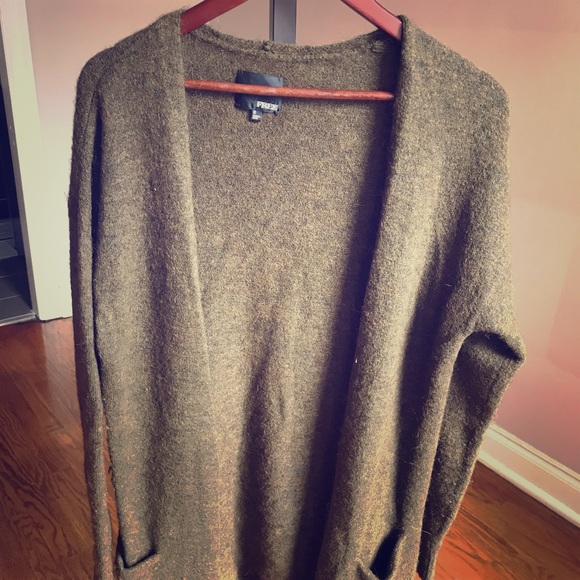 Aritzia cardigan - Picture 1 of 3